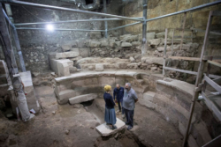 L’énigme du théâtre du Kotel