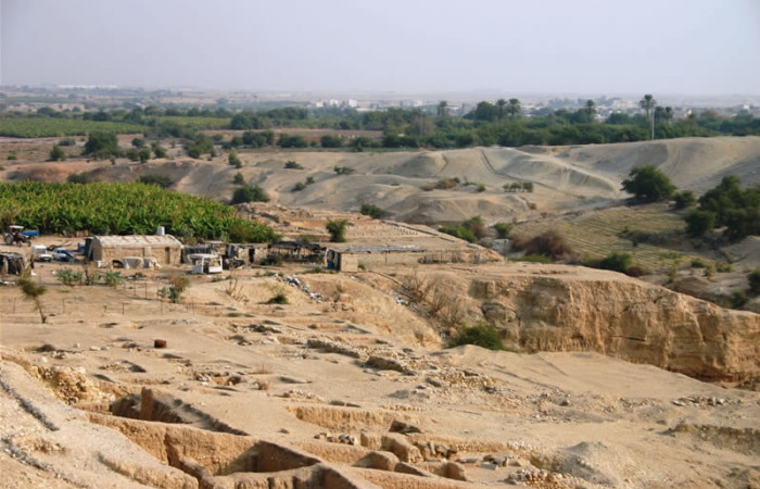Vue panoramique sur les restes archéologiques du palais d'Hérode à Jéricho. (photo S. Lee) [Album 1/5]