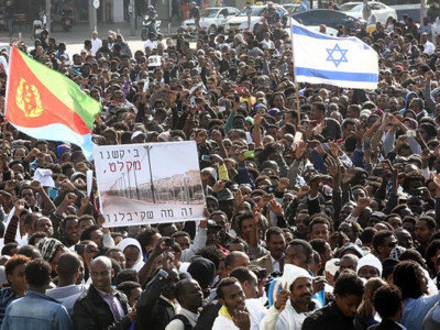 30000 demandeurs d’asile africains expriment leur mécontentement à Tel-Aviv
