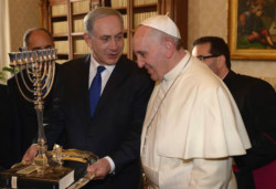 Le pape François et Netanyahu en pourparlers au Vatican