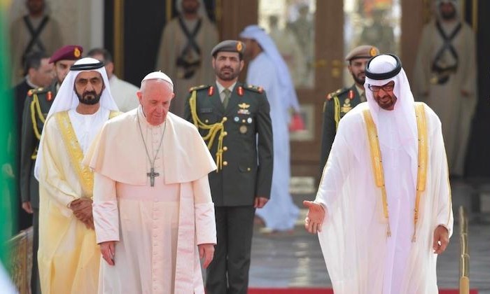 Le Pape aux Emirats: «Une surprise de Dieu»