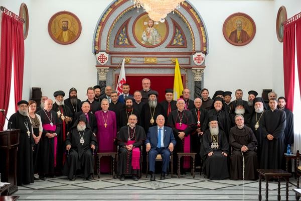 Le président Rivlin vient présenter ses voeux aux chrétiens