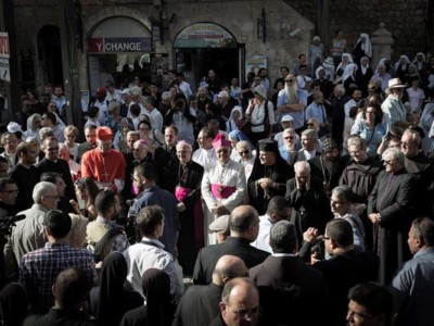 Etat-nation juif: les Eglises catholiques demandent l’abandon de la loi