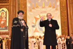 Egypte: deux lieux de culte chrétien et musulman inaugurés