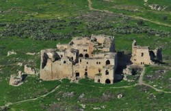 Mirabel, la forteresse croisée qui renaît de ses ruines