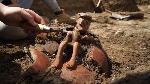 Presque tous les éléments de la poterie ont été retrouvés lors des fouilles, restait à les recoller ©Courtesy of the Israel Antiquities Authority.