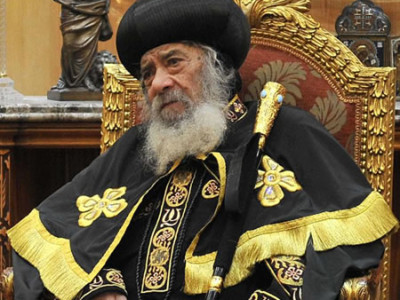 Un musulman se présente pour la succession du pape copte Chenouda