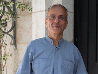 Père Rafic le prêtre des frontières