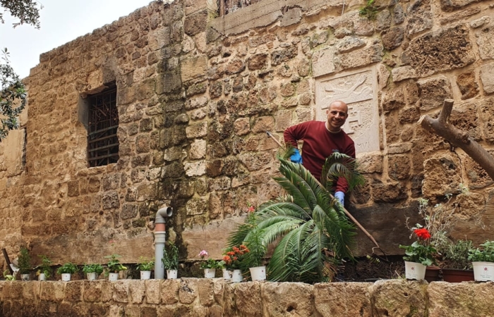 "Je fais tout par moi-même, le ménage, la cuisine, le jardinage, je prie...un vrai moine !" ©Fr. Toufic Bou Merhi ofm.