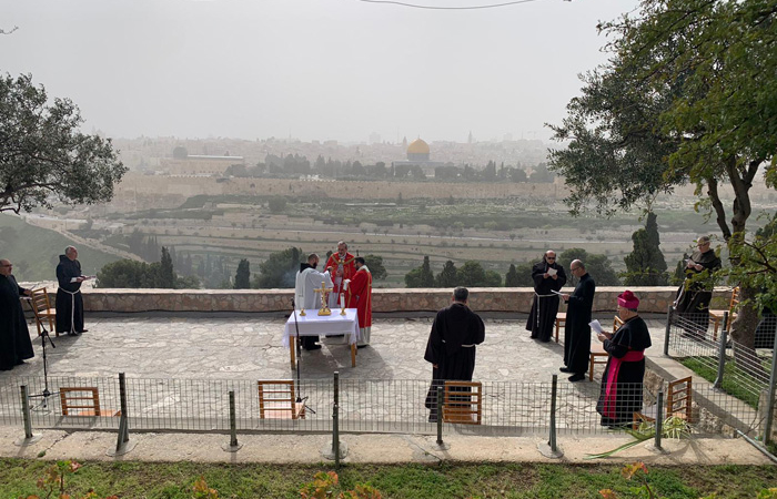 Prière en temps d’épidémie depuis le Mont des Oliviers