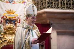 L’entrée du patriarche Mgr Pizzaballa au Saint-Sépulcre