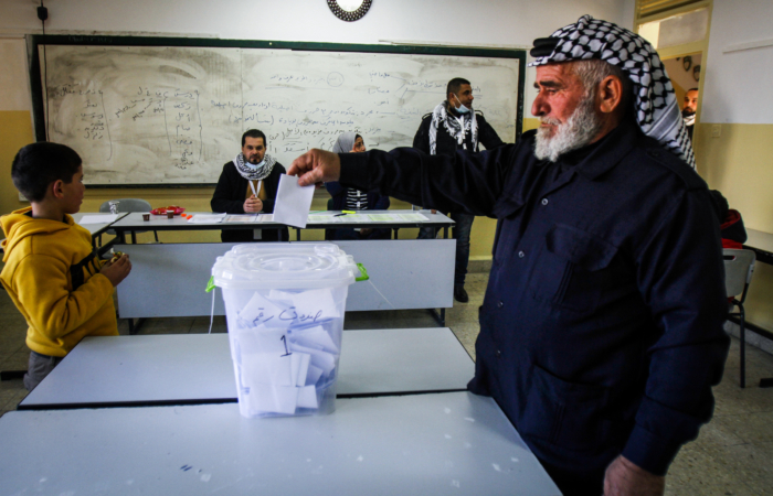 Élections palestiniennes : « Il est illusoire de penser qu’il y aura un renouveau démocratique »