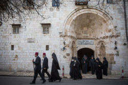 Prêtre agressé à Jérusalem : le Patriarcat arménien réagit