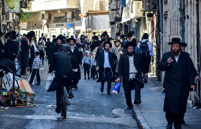 Mea Shearim street, cœur battant du quartier juif ultra-orthodoxe de Jérusalem ©Cécile Lemoine/TSM