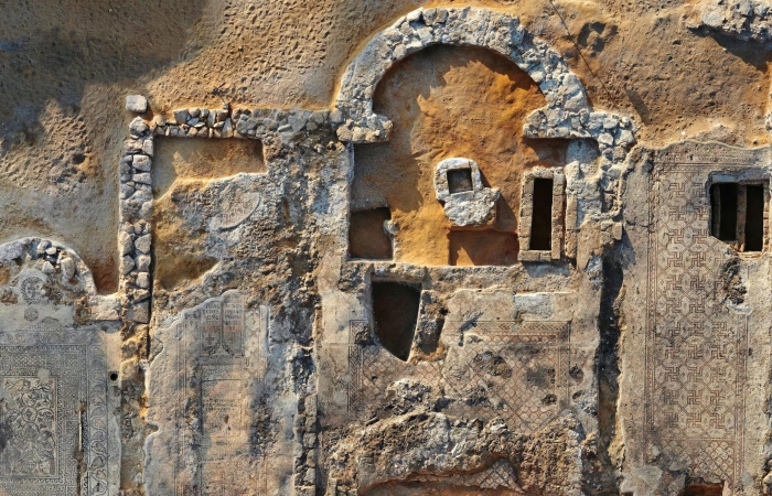 À Ashdod, les tombes parlent de femmes diacres et de la peste