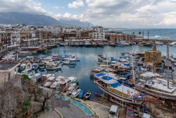 Chypre, une île divisée aux multiples confessions