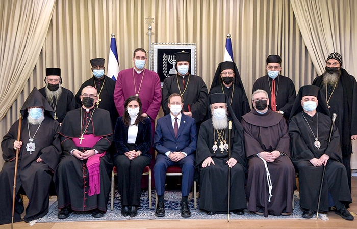 Herzog aux chefs des Eglises: « Vous faites partie intégrante de la mosaïque vibrante de l’État d’Israël »