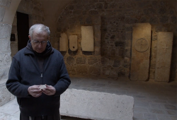 Vidéo: Souvenirs du passé : souvenirs et bénédictions de la Terre Sainte