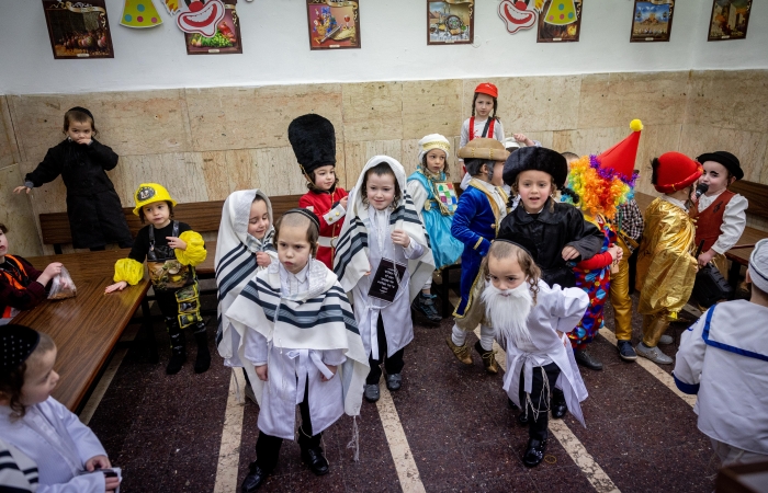 Dans une école ultra orthodoxe de Meah Shearim, 14 mars 2022. Crédits : Yonatan Sindel/Flash90
