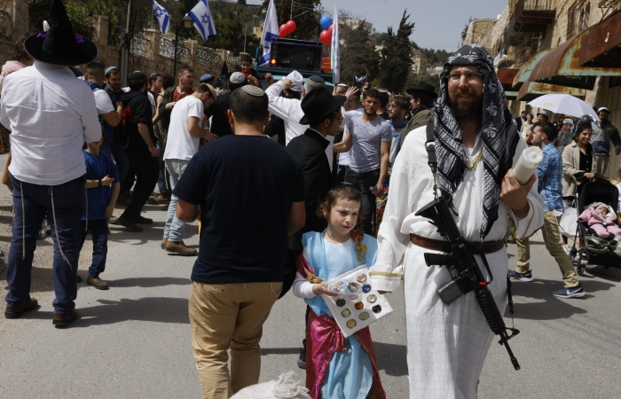 Le carnaval des colons à Hebron en Cisjordanie, 17 mars 2022. Crédits : Olivier Fitoussi/Flash90