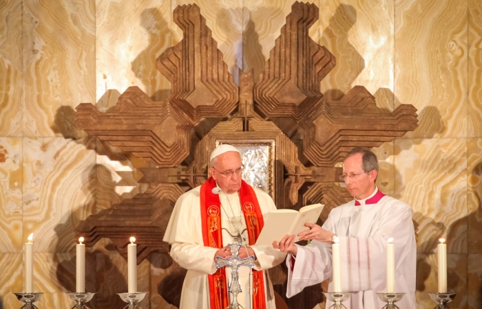 Report du voyage du pape François au Liban