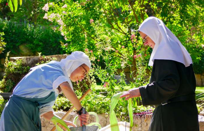 Quand les religieux de Terre Sainte se « serrent les coudes » et « font Église »