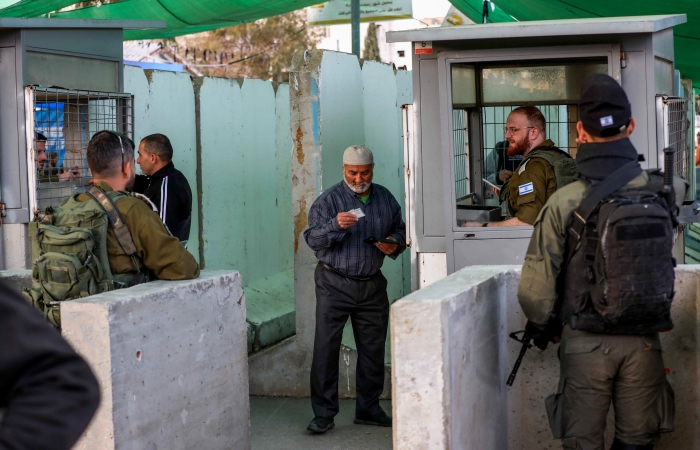D’anciens soldats israéliens racontent la « violence bureaucratique » de l’occupation