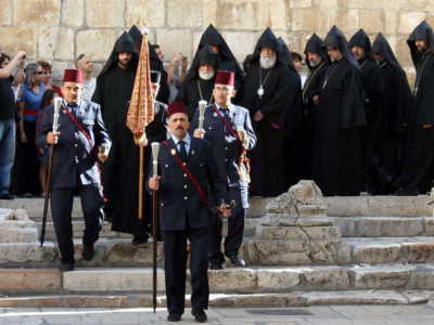 Jérusalem: un cortège arménien visé par des crachats de militaires