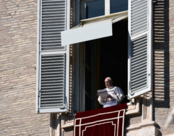 Violences en Terre Sainte: le Pape appelle au dialogue