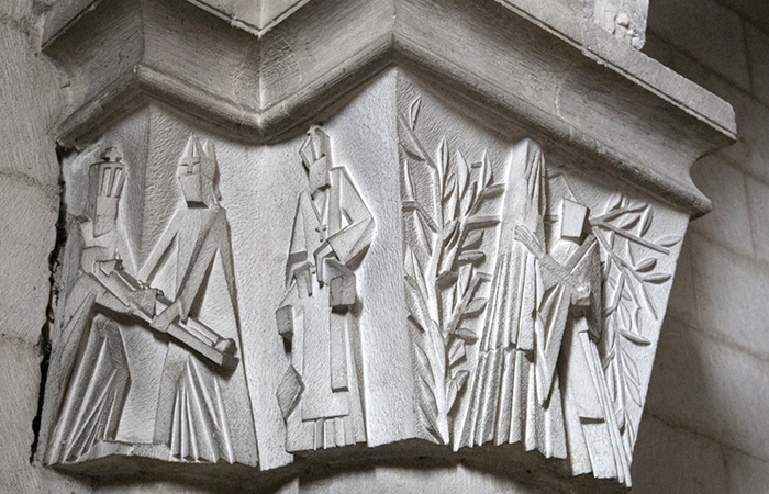 Restitution en 1965 par Rome du corps de saint Sabas à l'Eglise grecque-orthodoxe de Jérusalem. 
Chapiteau de la basilique du Saint-Sépulcre à Jérusalem réalisé par le sculpteur italien Mario Robaudi   ©MAB/TSM