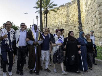 A Jérusalem, juifs, chrétiens et musulmans veulent espérer ensemble leur futur