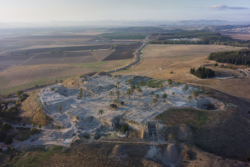 De Megiddo à Armageddon, traverser les siècles