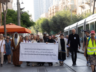 Marche interreligieuse à Jérusalem, une lueur d’espoir dans un contexte sombre