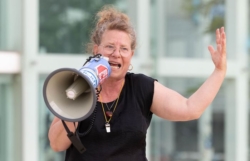 Moira Shlomot : « Restons humains ! Un enfant est un enfant »