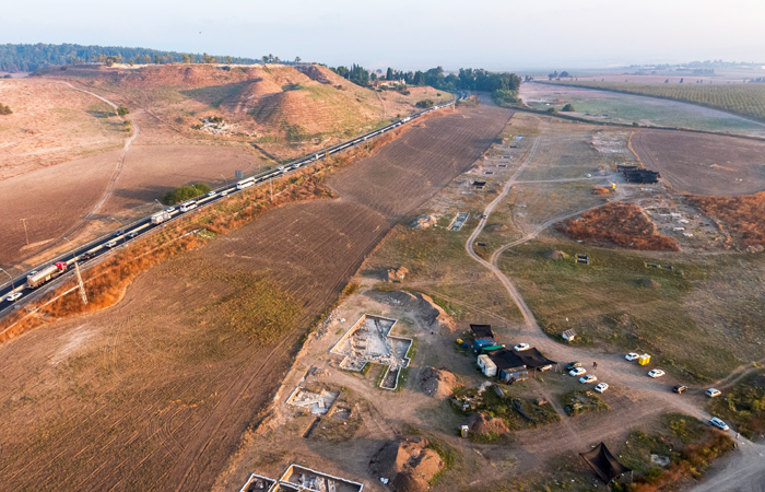 À Megiddo, découvertes des plus anciens vestiges de vinification et de culte domestique cananéen