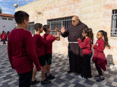 Père Abdel Massih : “Atteindre les cœurs, dans n’importe quelle langue”