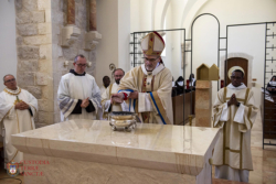 📺 La dédicace de la nouvelle église du Sacré-Cœur au monastère des Clarisses