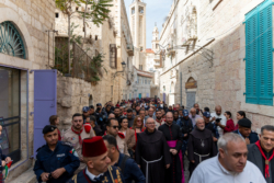 “Pour être des experts en communion, nous devons la vivre”
